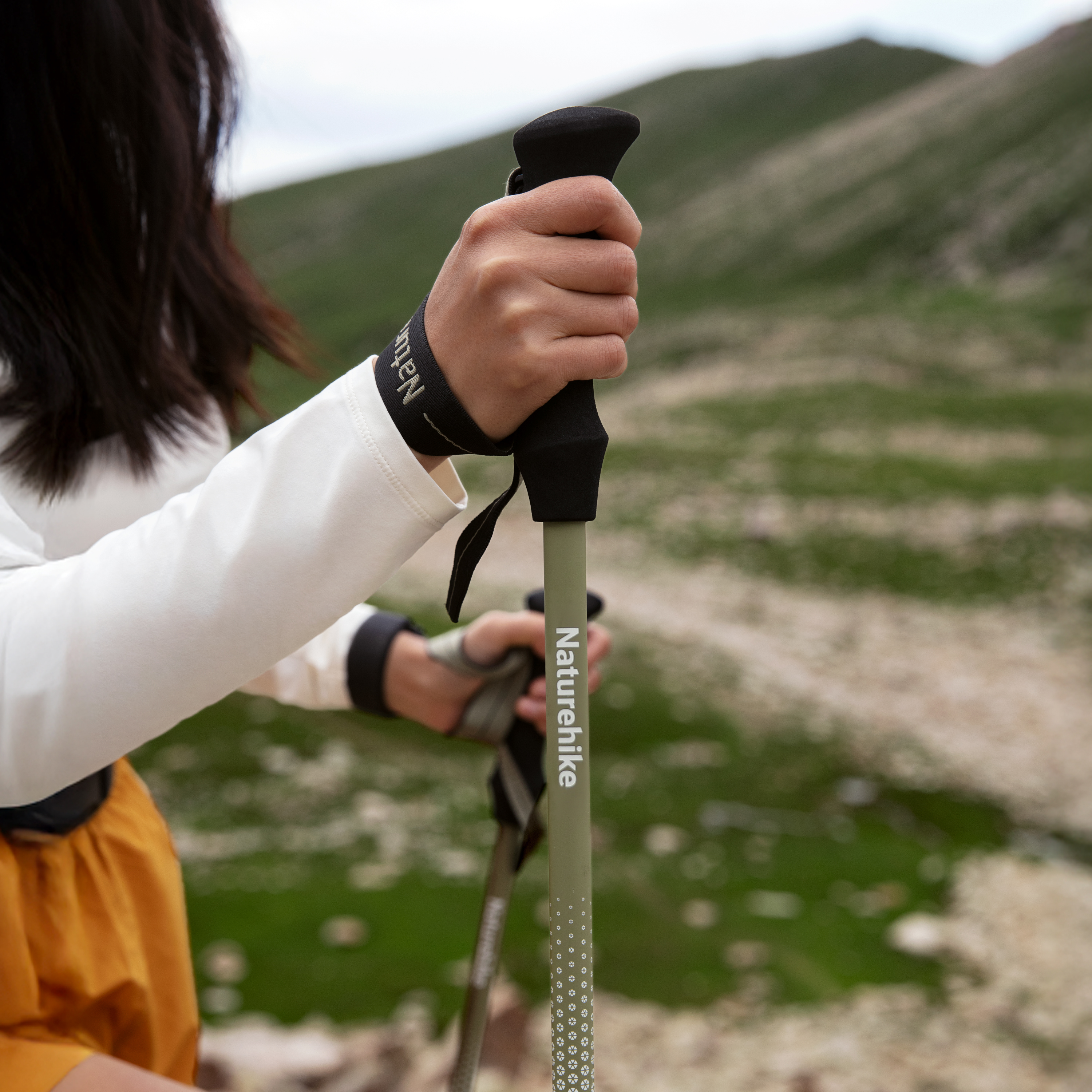 Naturehike Hoar Trek EXT1 karbonová treková hůl 3dílná 159 g – fialová